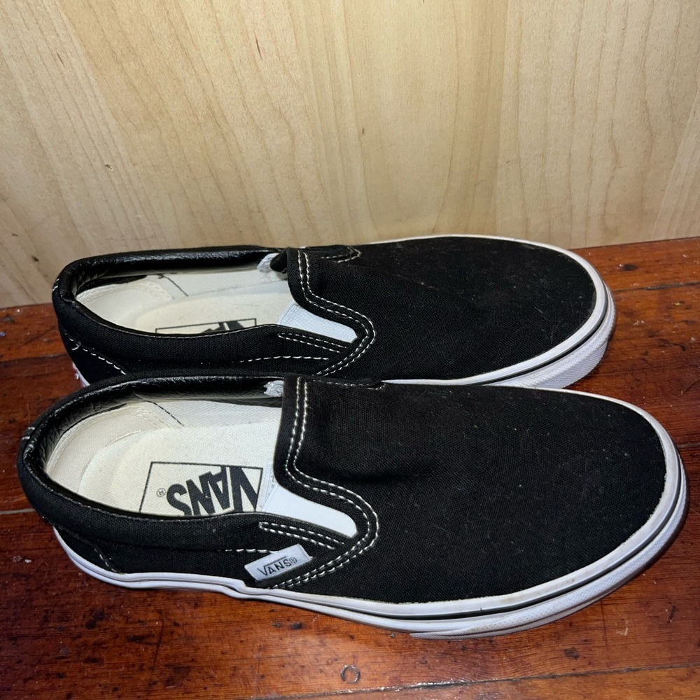 Vans slip on